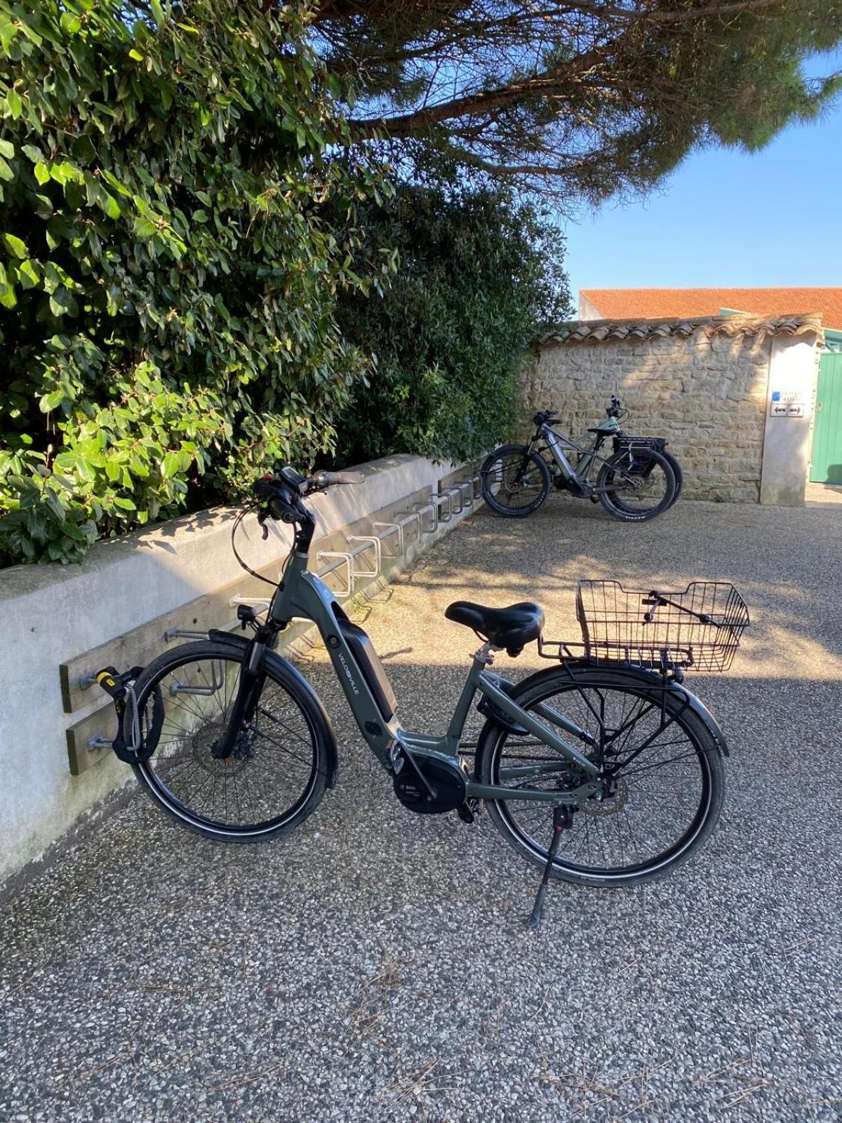 Petite Maison Dans Le Jardin Ars-en-Ré Esterno foto